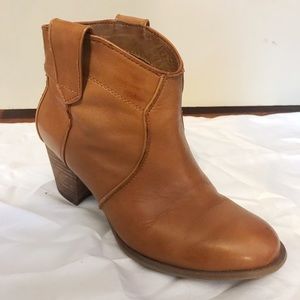 Tan ankle boot